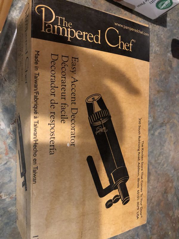 Pampered Chef Easy Accent Decorator For Sale In St Louis Mo