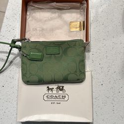 Coach Authentic New condition