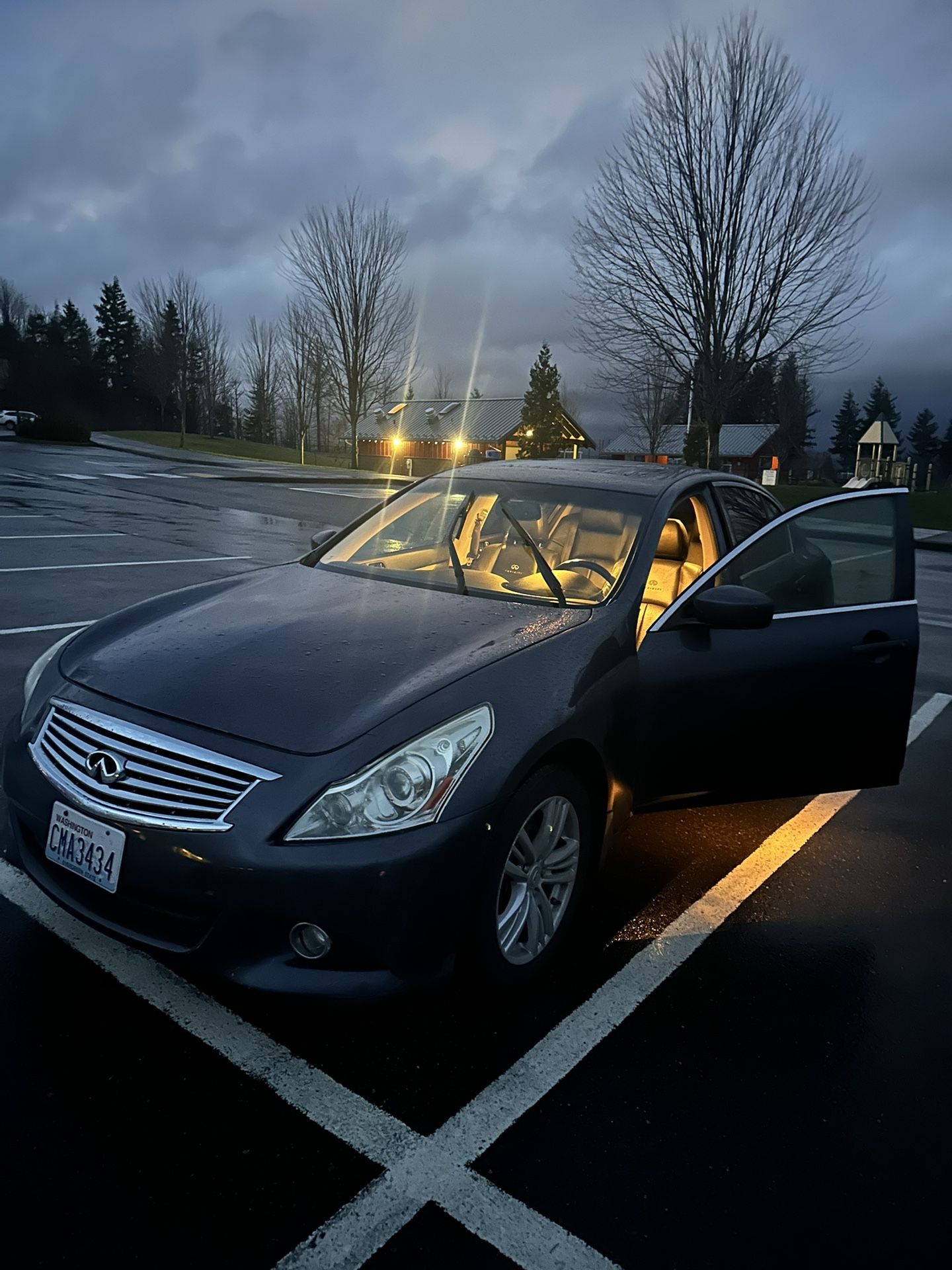2012 Infiniti G25
