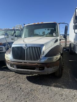 2004 International / Motor 4-200 Vt365 Chassis $1500  Hydraulic brakes