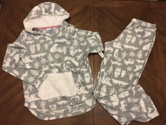 NWT women fleece pj set size M