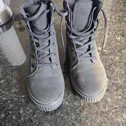 Timberland Women’s Skyla Bay Nubuck Boots 