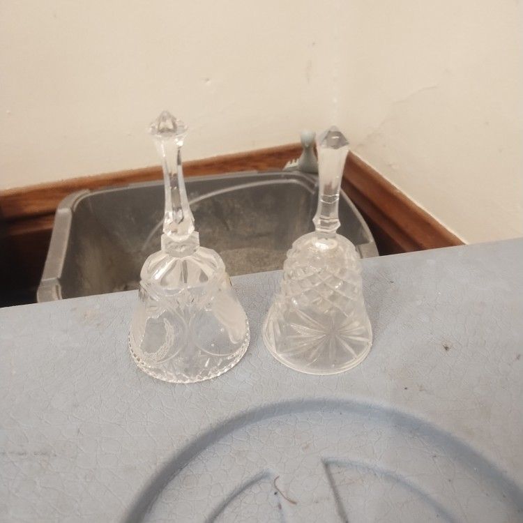 Set of Two Cut Glass Crystal Bells
Laineybean Vintage
★★★★★☆☆☆☆☆ two crystal bells one rings the other one doesn't they are $45 for both selling mine