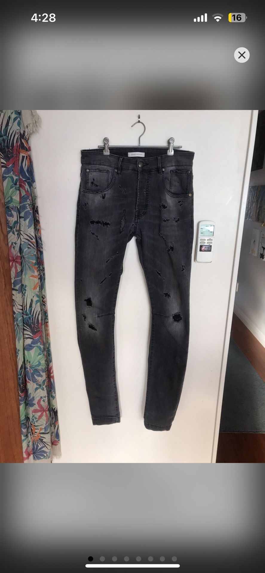 Pierre Balmain Distressed Jeans