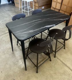 Metal Table With 4 Metal Chairs For Outdoor/ Indoor