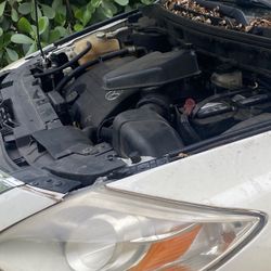 Mazda RUNS. Leaks Maybe hose Or New Radiator.saw Hose Disconnected But Runs. 