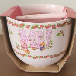 Culturefly Strawberry Shortcake Ramen Bowl with Chopsticks & Spoon