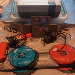 1985 Nintendo Nes-001 Console, Adapter, Zapper, Tetris, Power Pad