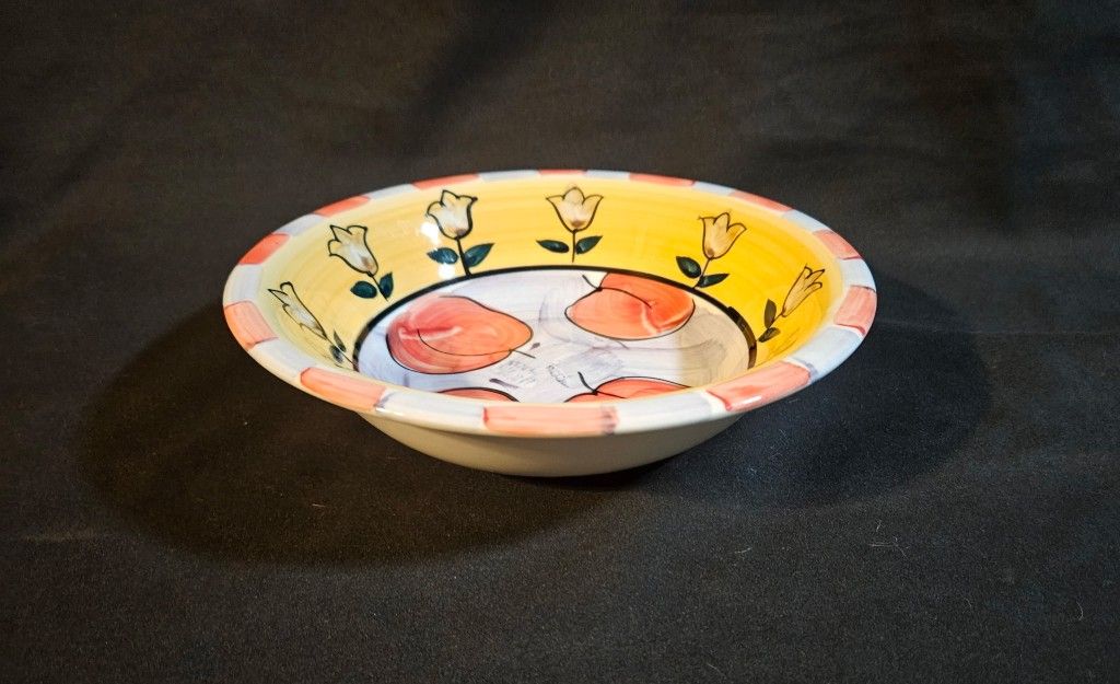Emerald Collection Hand-Painted Peaches Bowl 8.25" Wide Excellent Vintage Condition The Emerald Collection Hand-Painted Peaches Bowl is a beautifully