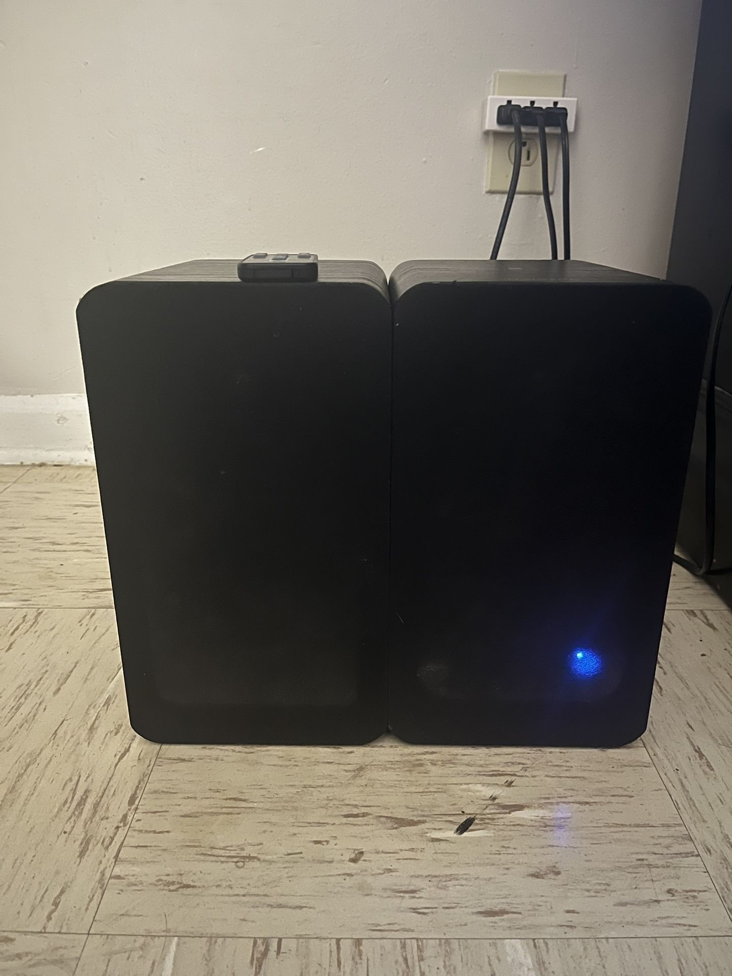 Insignia Speaker & Sub