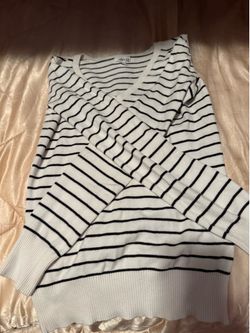 Girls sweater ages 10-14