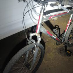 27 Inch Mtn Bike Rides Great $40 Cash