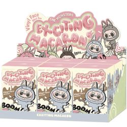 Exciting macron
