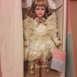 WILLIAM TUNG doll JUSTINE! Christmas Xmas baby doll!