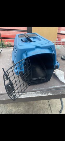 Excellent condition is small pets carriers