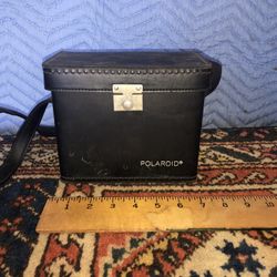 Polaroid Pronto SE Land Camera W/Case Manuel & 2 Flash Cubes