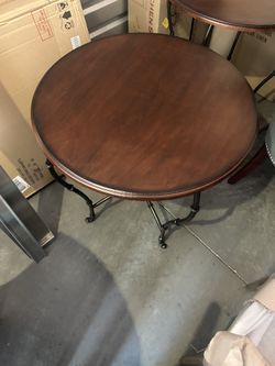 Round End Table