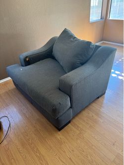 Free oversized chair
