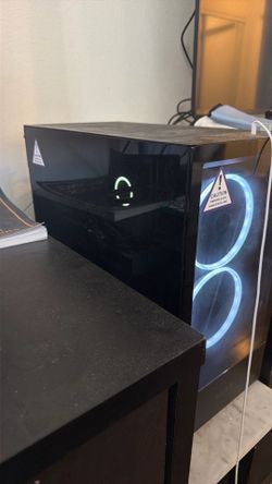 Gaming computer /w ps5 controller