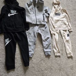 Nike Sweatsuits 