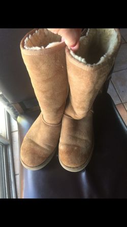 Women’s Tall Ugg Boots Size 8