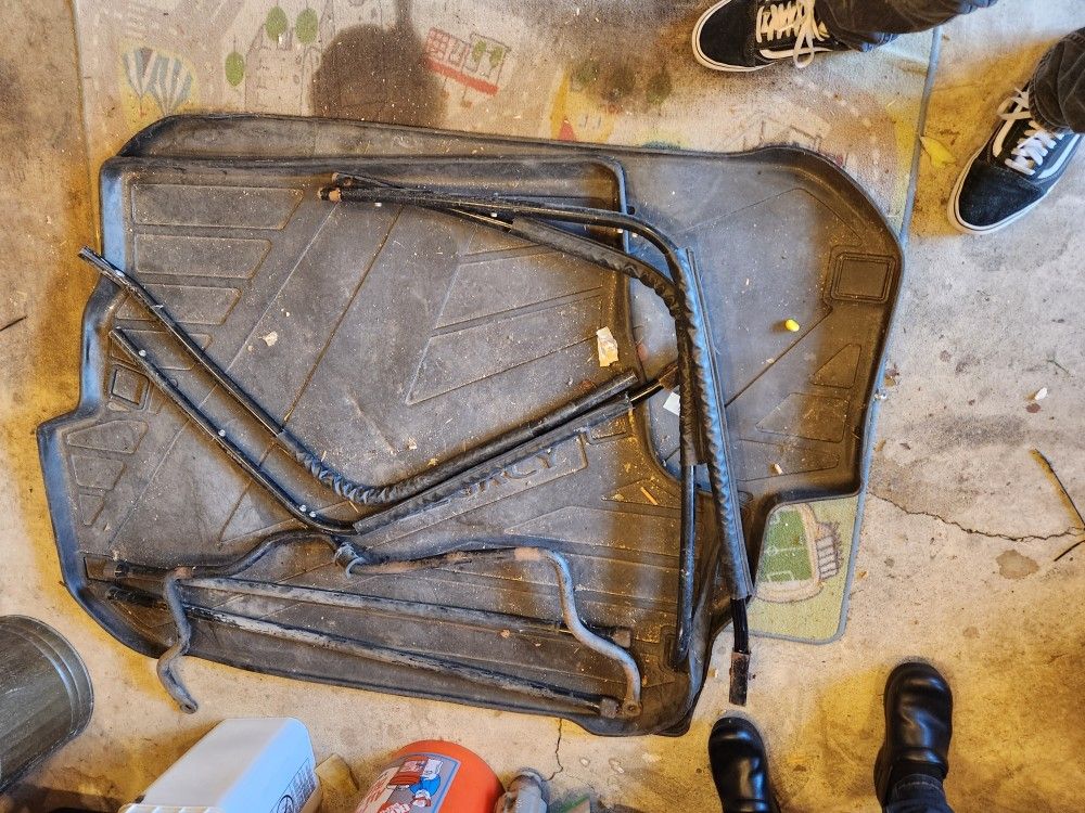 1st gen 4runner Soft Top parts And Others