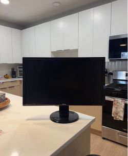 BENQ 28” Monitor Display