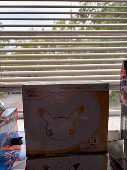 Pokémon TCG 30th Celebration Elite Trainer Box
