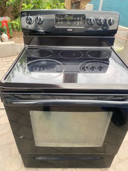 Black kenmore electric stove
