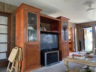 Entertainment Center Handmade FREEE