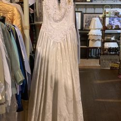 Size 8 Wedding dress