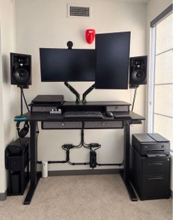 Moving out !!!! Black Electric Standing Desk with Drawers