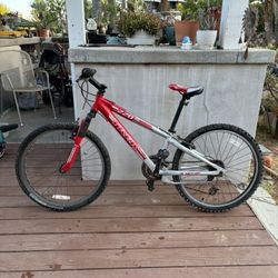 TREK 220 MT Mountain Bike