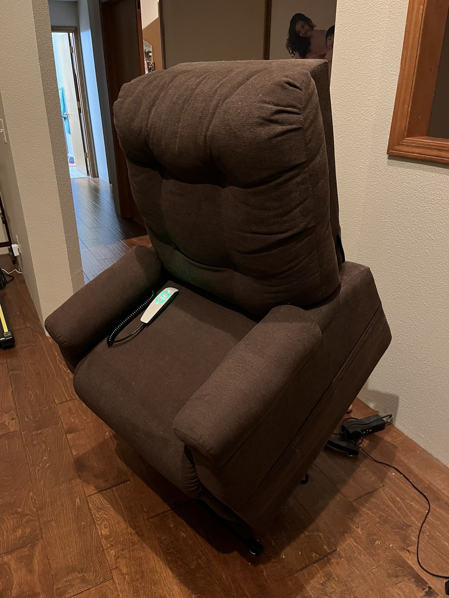 Power Lift And Reclining Chair
