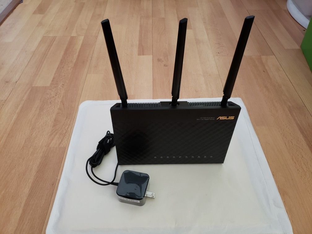 ASUS RT-AC68U AC1900 Dual Band Gigabit Wi-Fi Router