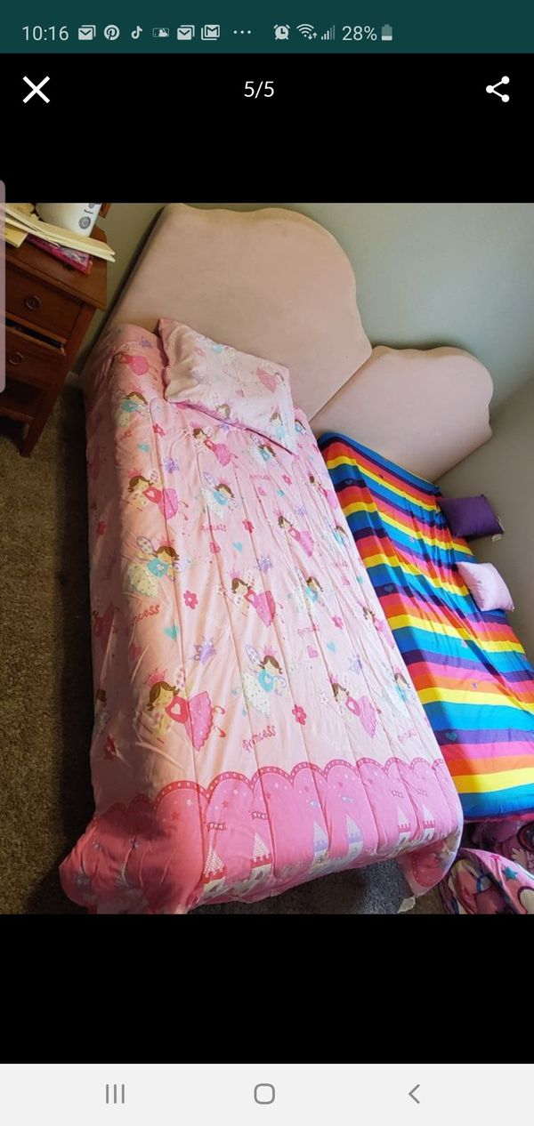 1 Twin size bed for Sale in Wichita, KS - OfferUp