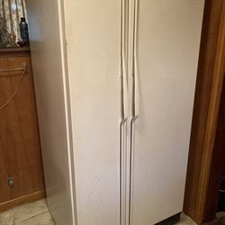 Whirlpool Side By Side Refrigerator 