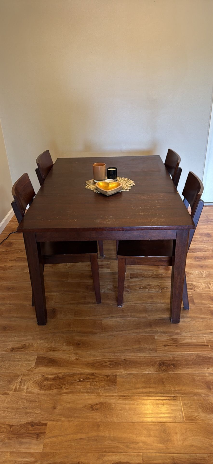 Dining Table & Chair Set