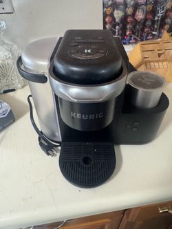 Keurig coffee latte and cappuccino machine