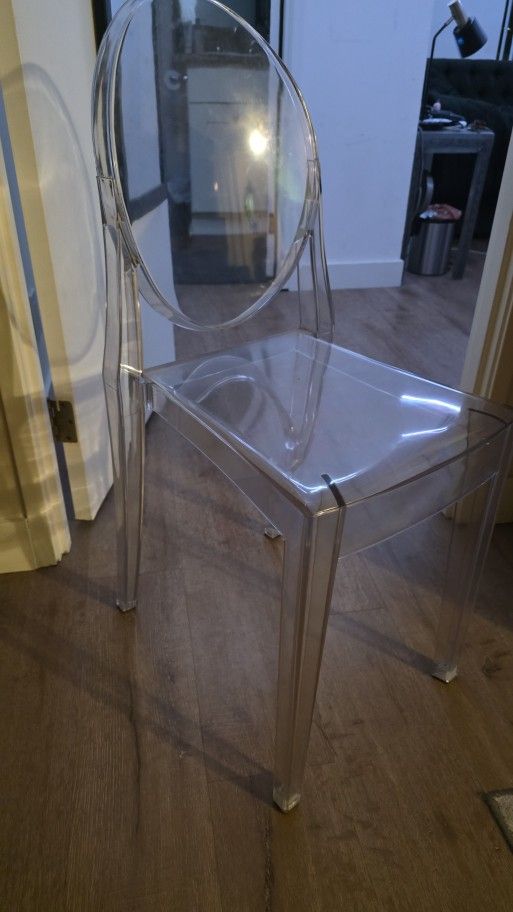 Free Clear Plastic Chair