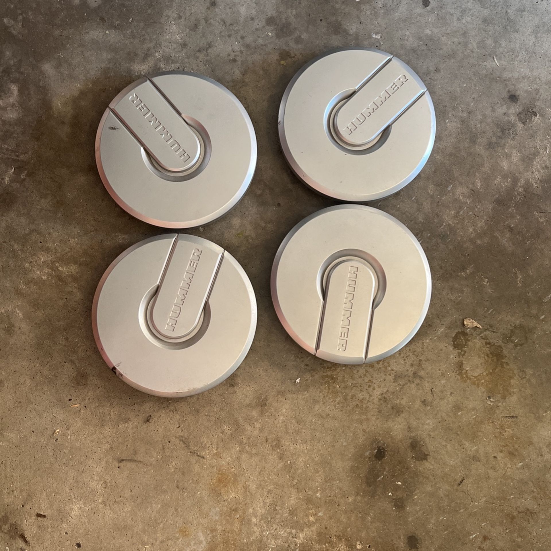Hummer H2 Hub Caps