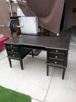 Black Wood Desk (Made in China)