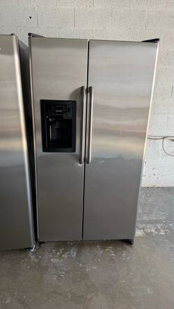 Side by side refrigerator