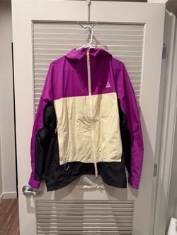 Size Large - Nike ACG “Stormfit” Jacket - NEW