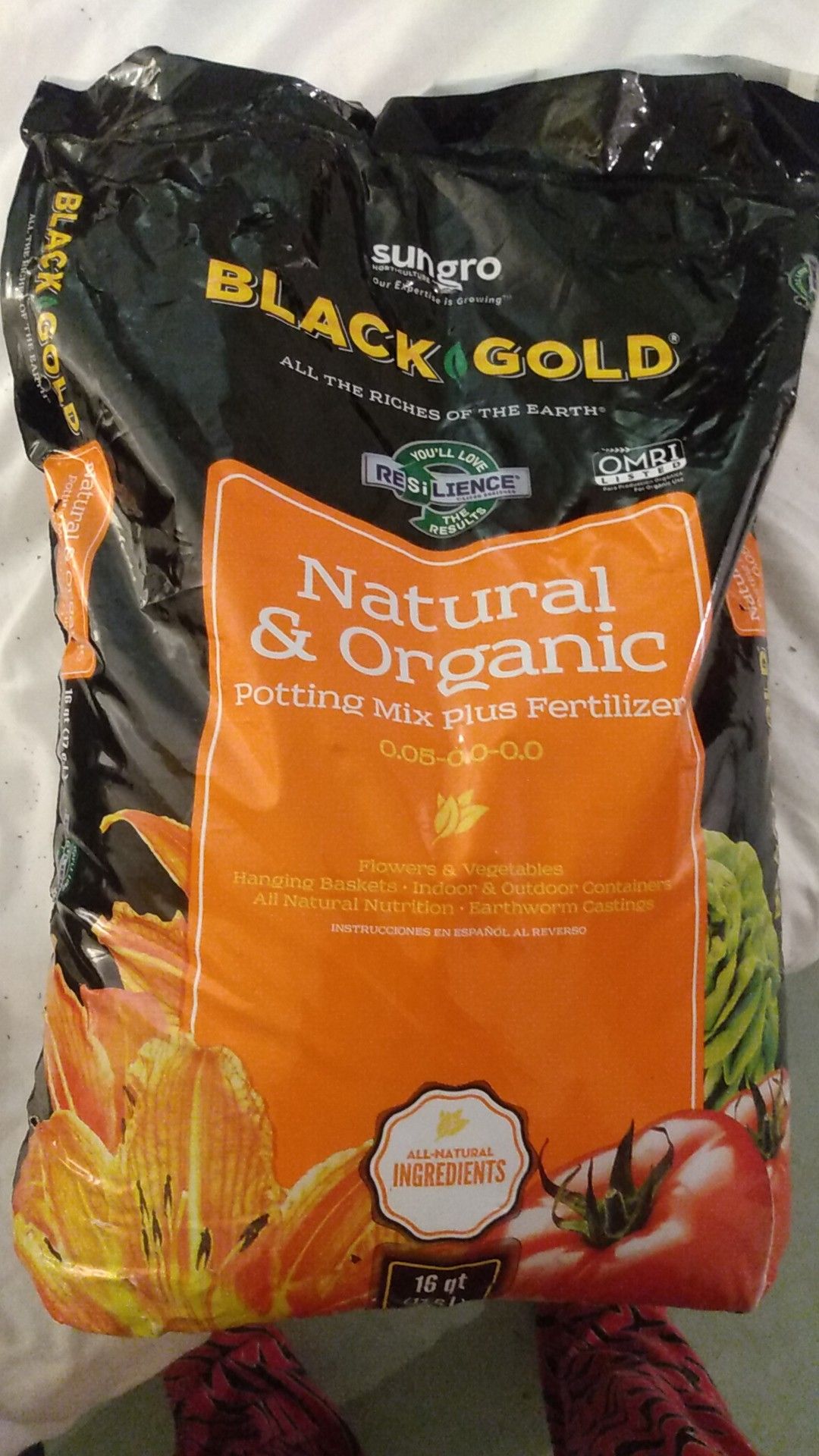 Black Gold natural and organic potting mix plus fertilizer