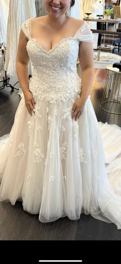 Beautiful Romantic Size 10 Wedding Dress