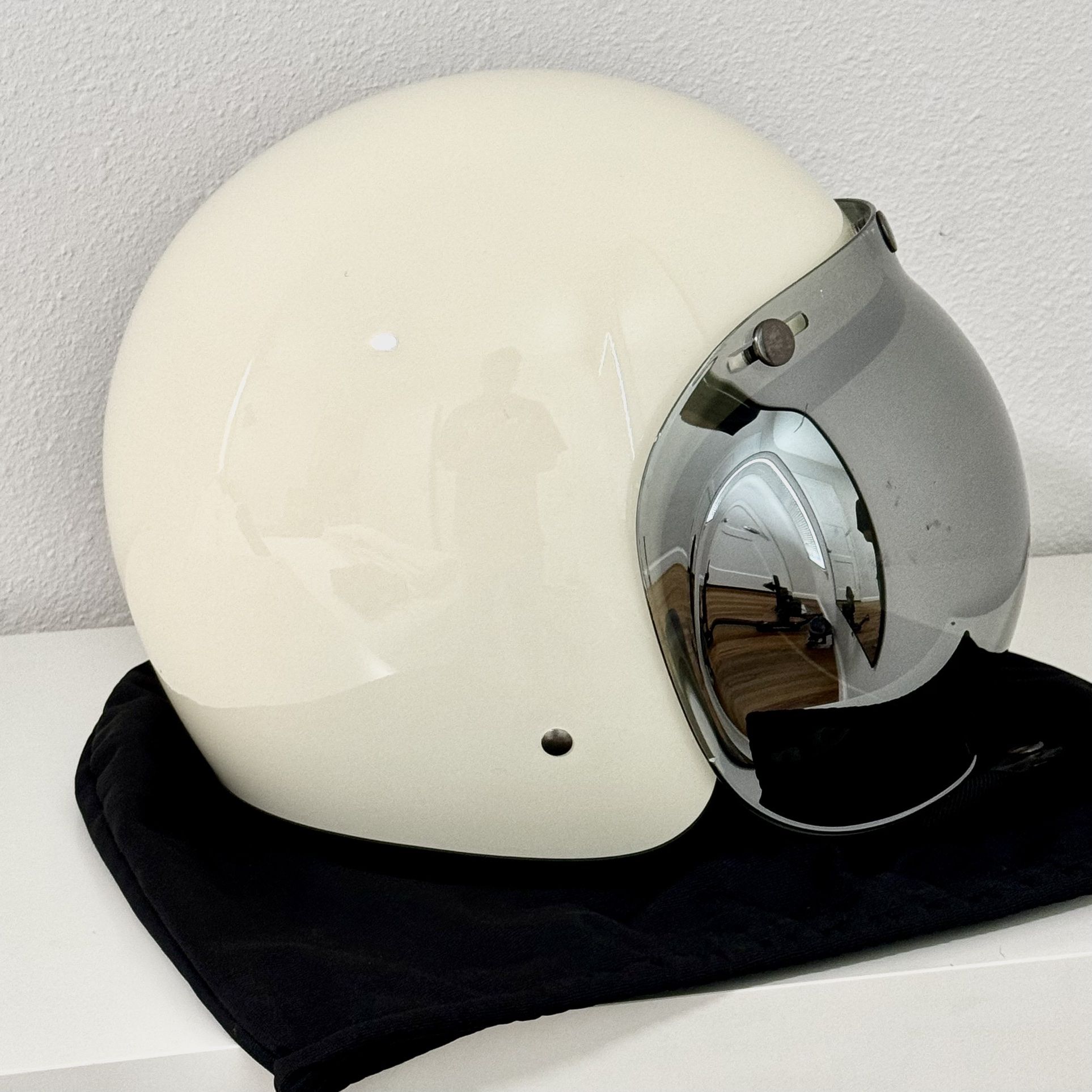 Biltwell Bonanza XL w Bubble Shield for Sale in Los Angeles, CA 