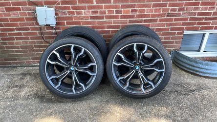 BMW 21” X4 M Rims and Tires