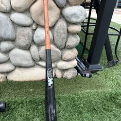 Baseball Bat 