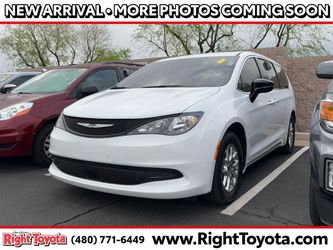 2025 Chrysler Voyager